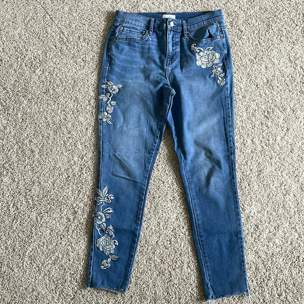 Nicole Miller Blue and White Skinny Jeans with Floral Embroidery